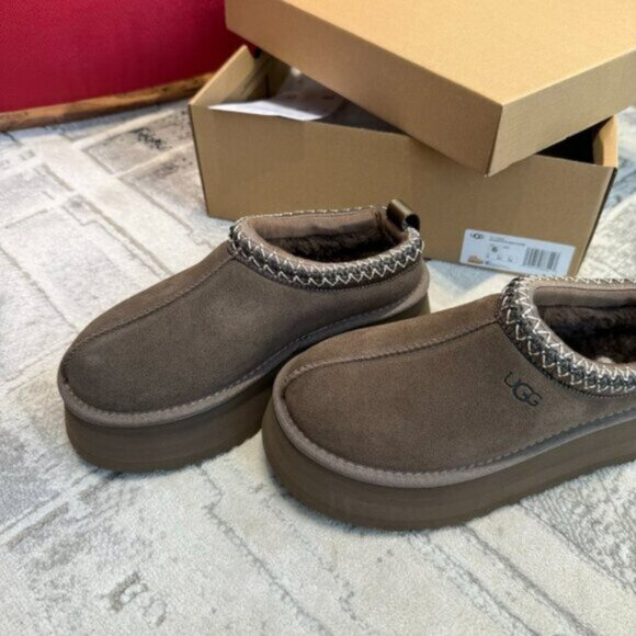 UGG Tazz Platform Shearling Lined Slipper - Picture 4 of 9